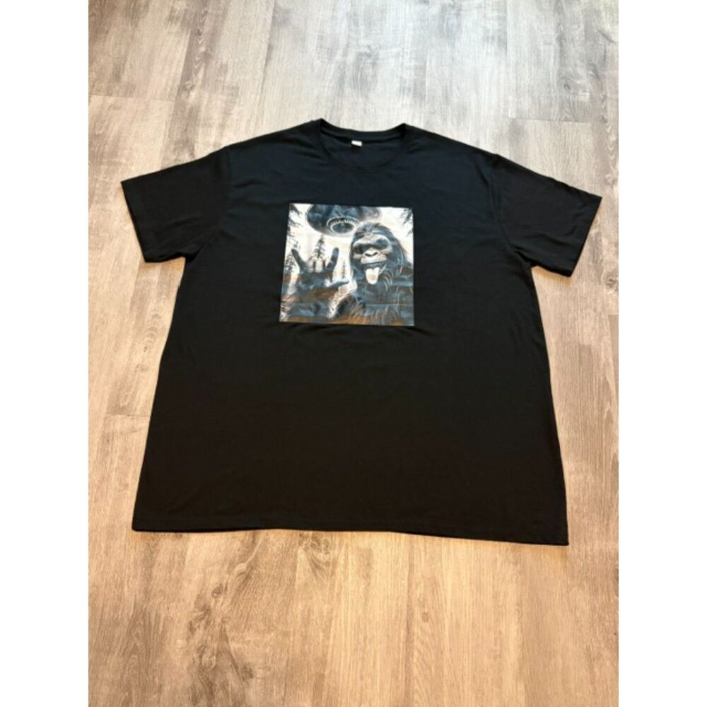 Funny Bigfoot UFO Graphic T-Shirt Men's 3XL Black Short Sleeve